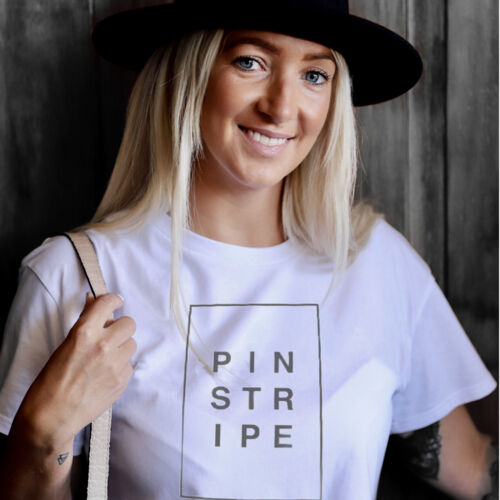 BLACK BLOCK CROP Thumbnail